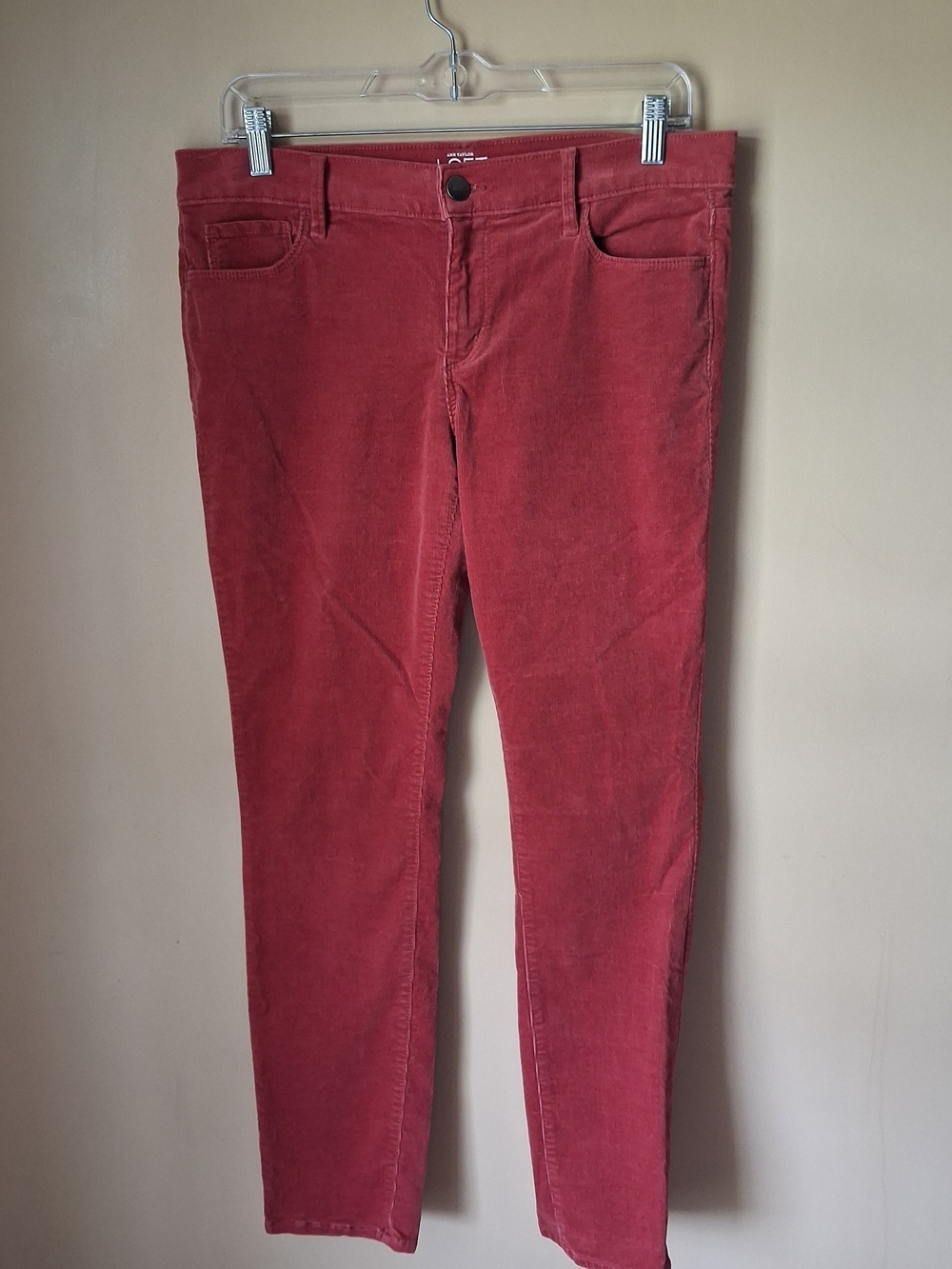 Ann Taylor LOFT Brick Red Modern Skinny Corduroy Pants; Size 8P